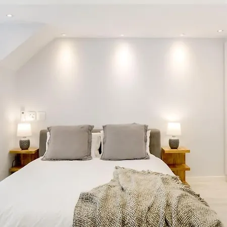 Camps Bay Nest Apartment Cape Town Exterior photo